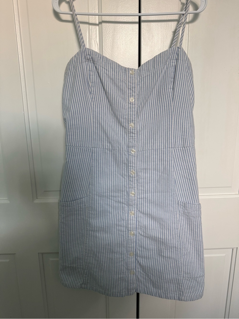 Abercrombie & Fitch White & Blue Dress - Picture 1 of 3